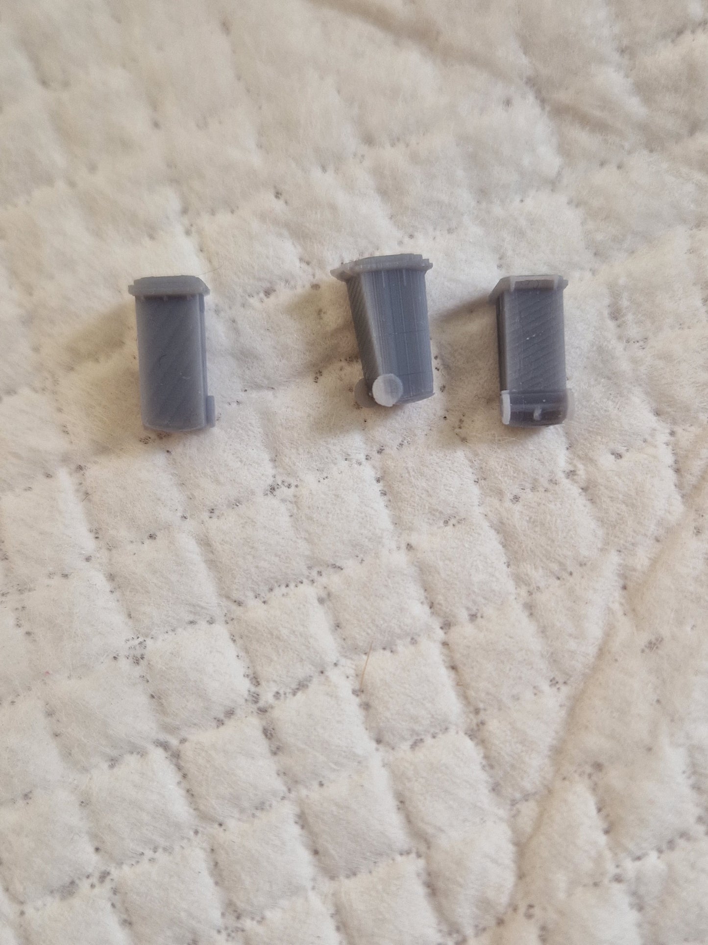 OO Gauge Wheelie Bins