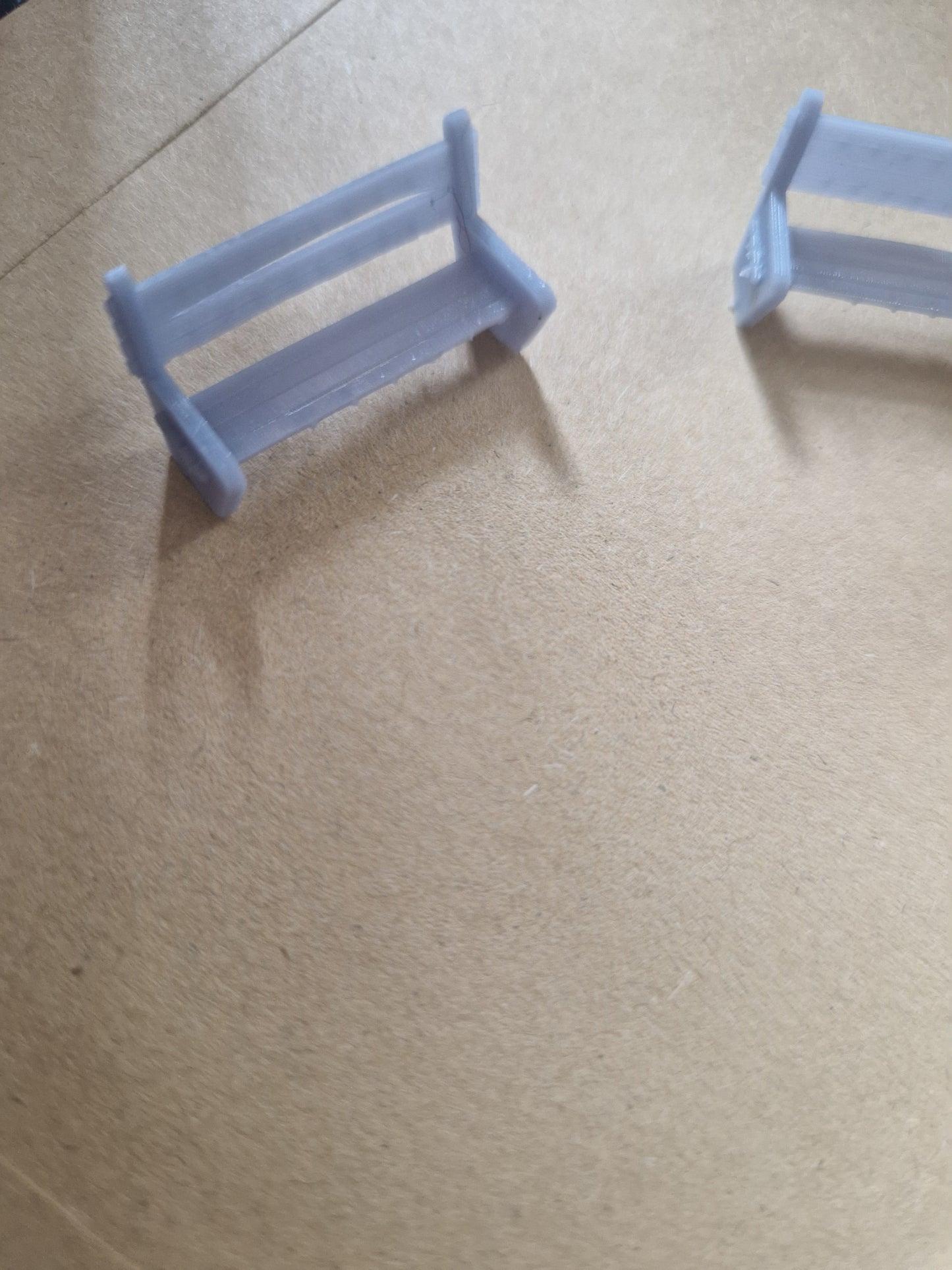 OO Gauge Benches