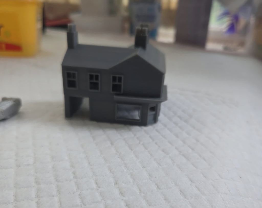 N Gauge Corner shop