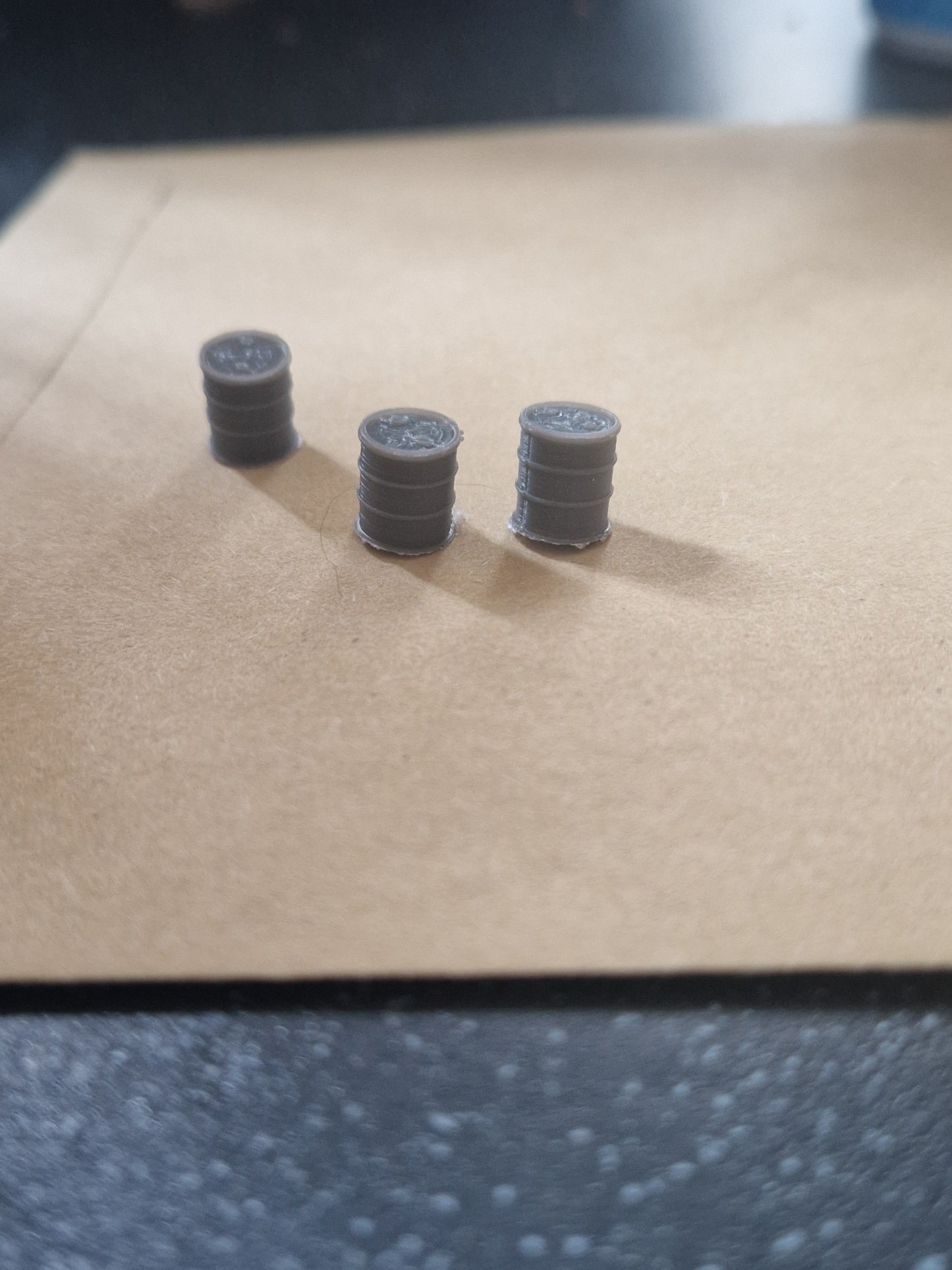 OO Gauge Oil Barrels